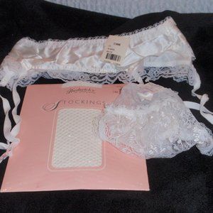 new fredericks of hollywood moonbeam lace garter belt new fredericks of hollywood moonbeam lace garter belt